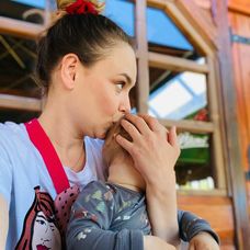 Dominika Kavaschová s dcérkou Maiou.