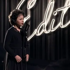 Maroš Baňas v prezlečení za Edith Piaf v jarnom špeciáli.