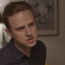 Noro tvrdí, že má veľa práce.