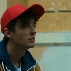 Záber z 2. epizódy minisérie Vedma