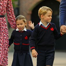 Charlottin prvý deň v škole. 