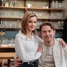 Richard Autner a Monika Szabó v Mame na prenájom