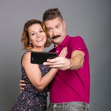 V čínskom Šanghaji majú takýto vianočný stromček vytvorený z kvádrov a ozdobený soškami slonov.