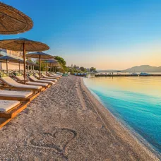 Ninos Grand Beach Hotel & Resort