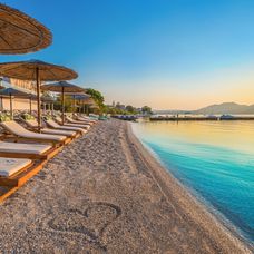 Ninos Grand Beach Hotel & Resort