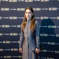 Judit Bárdos na premiére Kráľa Šumavy
