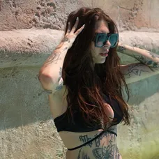 Lu a Adam Sedro sa vracajú na Love Island