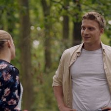 Juraj Bača alias kapitán Majer sa zoznámil s neznámou kráskou