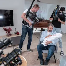 Takto to vyzerá za kamerami seriálu Mama na prenájom