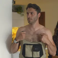 Ema s Ondrom nájdu polonahého Alexa u jeho exfrajerky.