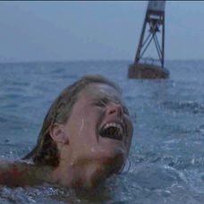 Zomrela Susan Backlinie, ktorá si zahrala prvú obeť žraloka vo filme Čeluste