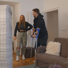 Hanka a Vašek si po návrate z ostrova naplánovali malú párty.