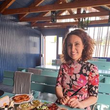 Kontrola ďalšej reštaurácie z 3. série Na nože, na obed do Stupavskej hodovne sme zobrali redaktorku Gabrielu Kajtárovú