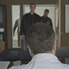 Vargu dostihne minulosť.