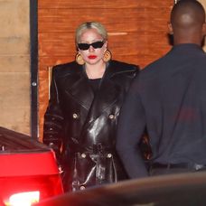 Lady Gaga je vraj tehotná