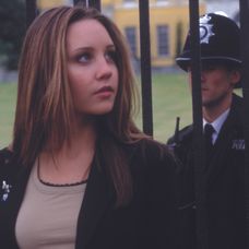 Amanda Bynes vo filme Čo to dievča chce?
