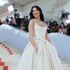 Dua Lipa na Met Gala 2023