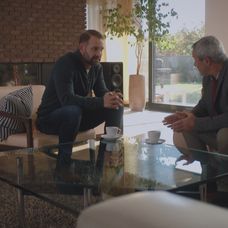 Andrej zistí detaily z Laurinej minulosti.