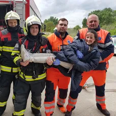 Terezka Heftyová počas nakrúcania požiaru