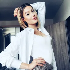Karin Křížová s kolegyňami zo súťaže krásy