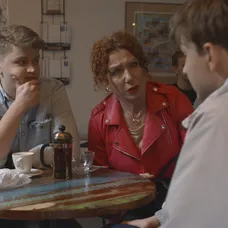 Luky nemá pre Dominika dobré správy.