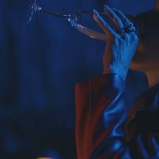 Nikol skončila na dne