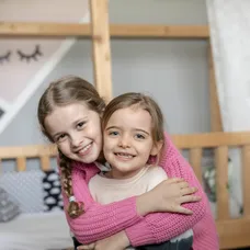 Seriálové sestričky Mimi a Lujza