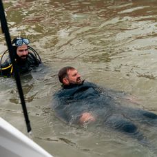 V studenej vode si museli poradiť bez dablérov.