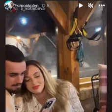 Šimon s Alex na novoročnej párty