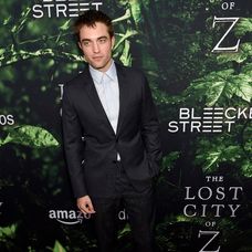 Robert Pattinson