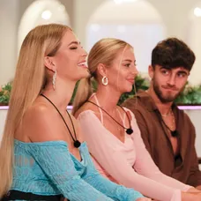 Love Island má za sebou recoupling s prvou bombshell.