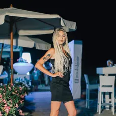Tereza s blond hrivou