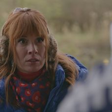 Roman si založil novú rodinu a Nikol nikdy nevyhľadal.