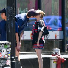 Emma Roberts sa bude vydávať