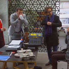 Aj Alexovi nečakane prišlo veľmi zle.