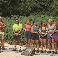 Výmenu členov v Survivore sprevádzali emócie na oboch stranách.