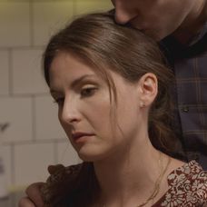 Je dokonalým manželom, ako sa tvári?