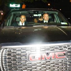 Harryho a Meghan naháňali na aute