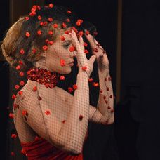 Kristína, Láska bombová