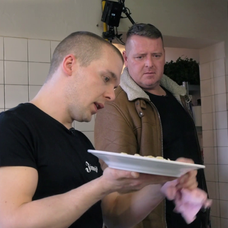 Na nože 3 - Martinova misia v penzióne Jánošík