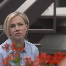 Petra navštívi Luciu.