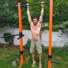 S prechodom na vegánstvo sa musel naučiť variť