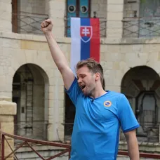 Marko Daňo sa teší po strelení gólu počas prípravného zápasu pred začiatkom NHL Winnipeg Jets - Ottawa Senators.