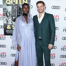 Jodie Turner-Smith a Joshua Jackson sa rozvádzajú