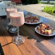 Jahodové raňajky