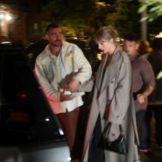 Travis Kelce a Taylor Swift tvoria pár