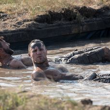 Robo Mikla sa vrhol do blata tiež, hoci do súboja nezasiahol
