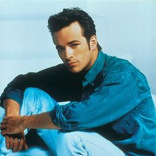 Luke Perry ako Dylan McKay z Beverly Hills 90210.