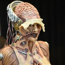 Heidi Klum počas prípravy na Halloweensku párty