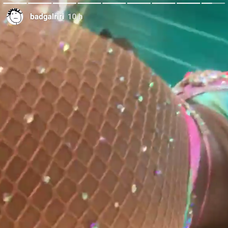 Rihanna to na karnevale roztočila